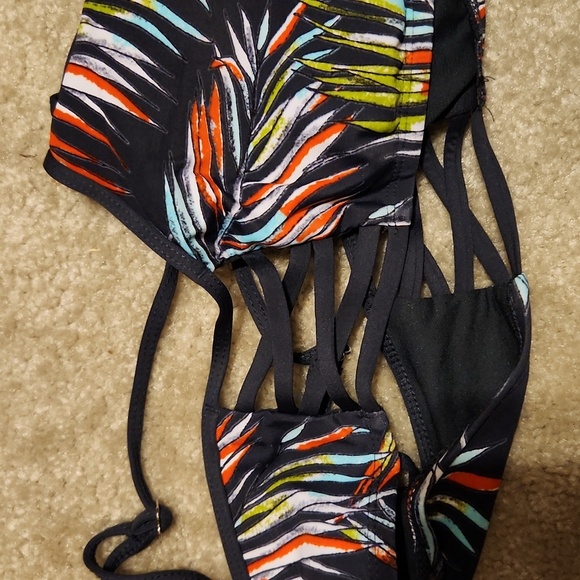 Mossimo Womens Bikini Size L Navy Palm Swimsuit Top Swim Beach Costal Floral - Picture 9 of 9